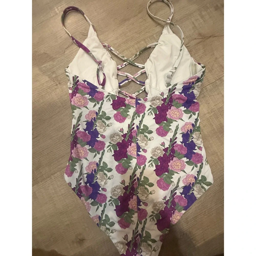 Dippin' Daisy's Floral One-Piece Swimsuit - Size Small‎